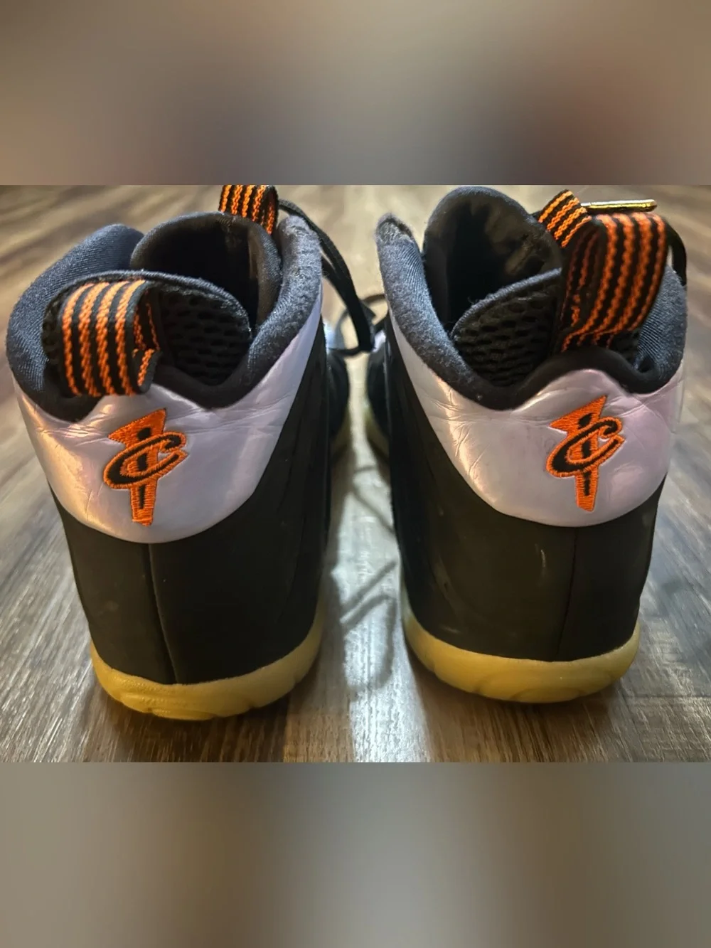 Nike little posite